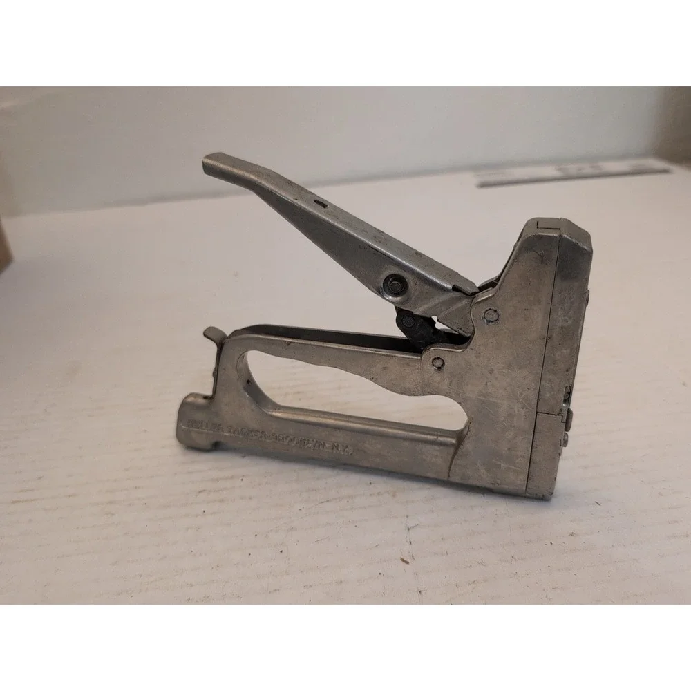 Vintage HELLER Bell System Stapler Tacker Model E Brooklyn, NY USA MADE